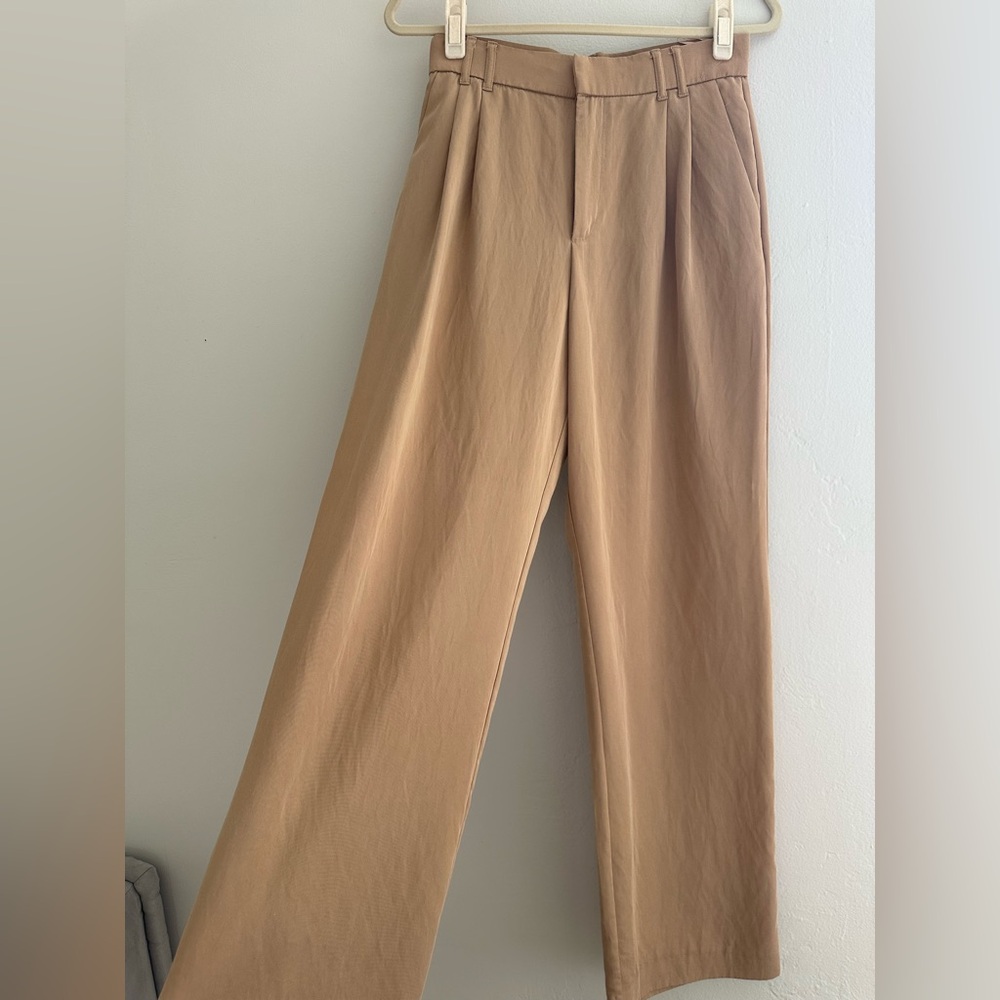 Zara beige Straight Leg Pants High-Waisted